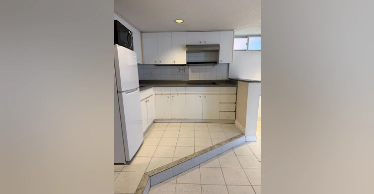 B-1188 Avenue Road, Toronto, ON, M5N 2G1 - 4