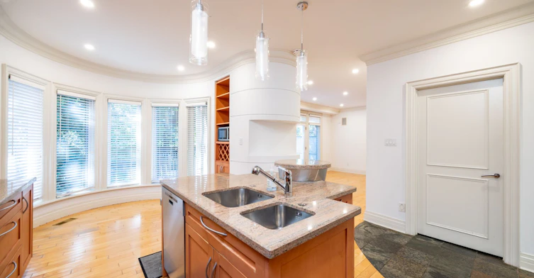 495 Deloraine Avenue, Toronto, ON, M5M 2C1 - 15