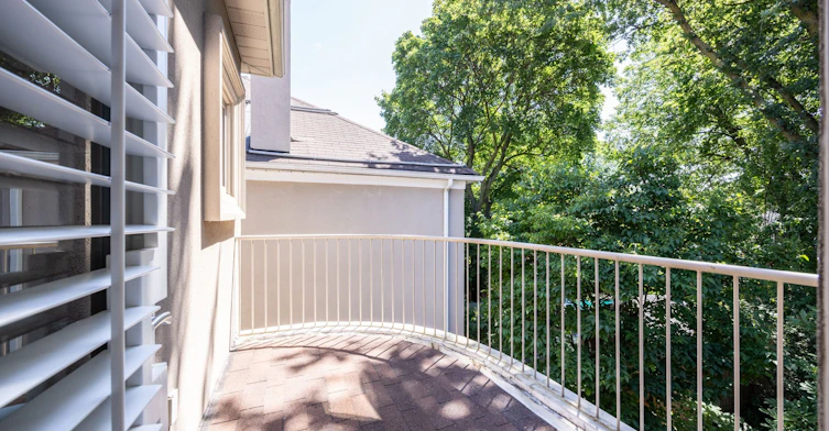 495 Deloraine Avenue, Toronto, ON, M5M 2C1 - 29