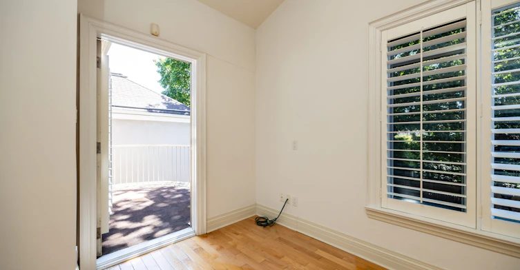 495 Deloraine Avenue, Toronto, ON, M5M 2C1 - 30