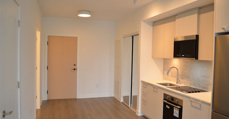 637-30 Dreamers Way, Toronto, ON, M5A 0Y7 - 6