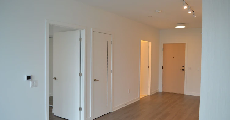 637-30 Dreamers Way, Toronto, ON, M5A 0Y7 - 5