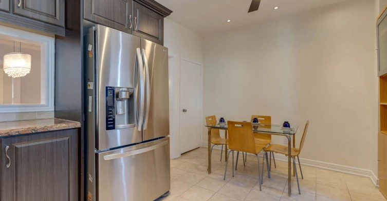 34 Ashbury Avenue, Toronto, ON, M6V 1V7 - 7