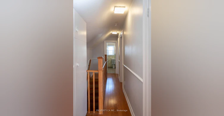 34 Ashbury Avenue, Toronto, ON, M6V 1V7 - 17