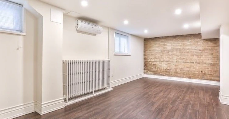 Lower-3 Glencairn Avenue, Toronto, ON, M4R 1M6 - 6