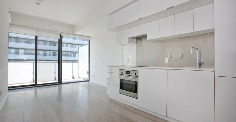 3312-185 Roehampton Avenue, Toronto, ON, M4P 2K5 - 11