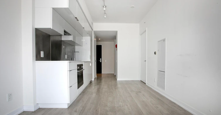 3312-185 Roehampton Avenue, Toronto, ON, M4P 2K5 - 5