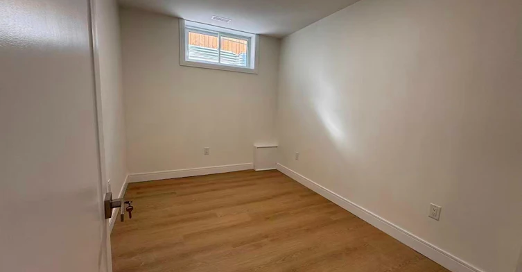 2-53 Bishop Avenue, Toronto, ON, M2M 1Z4 - 8