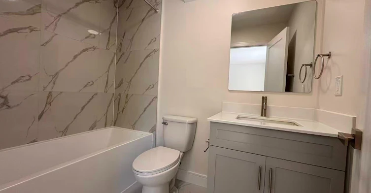 2-53 Bishop Avenue, Toronto, ON, M2M 1Z4 - 2