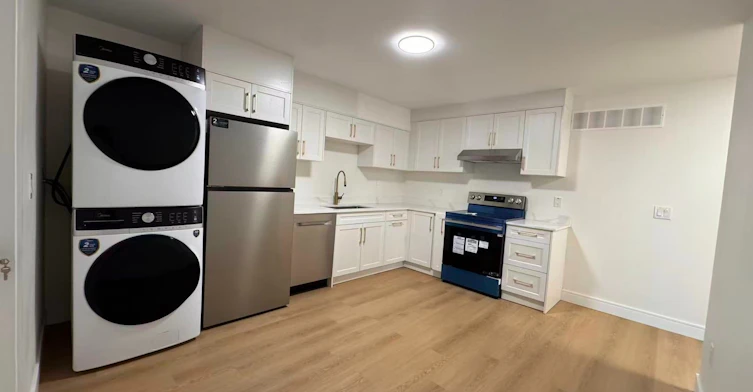 2-53 Bishop Avenue, Toronto, ON, M2M 1Z4 - 6