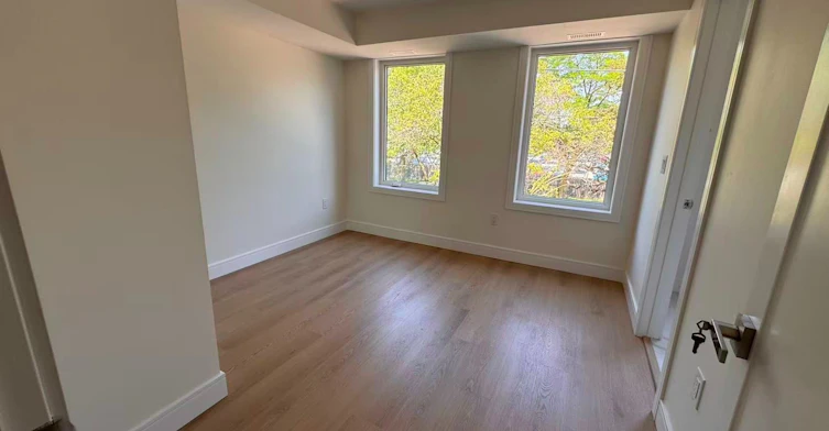 3-53 Bishop Avenue, Toronto, ON, M2M 1Z4
