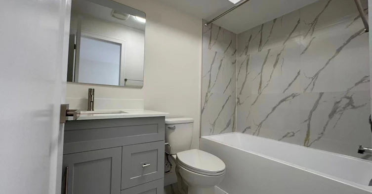 4-53 Bishop Avenue, Toronto, ON, M2M 1Z4 - 9