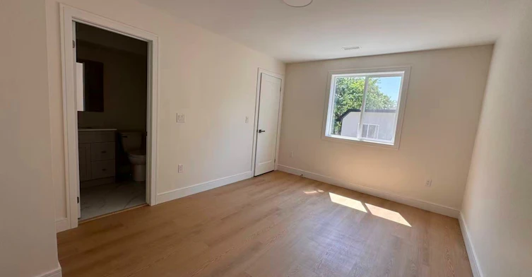 4-53 Bishop Avenue, Toronto, ON, M2M 1Z4 - 8