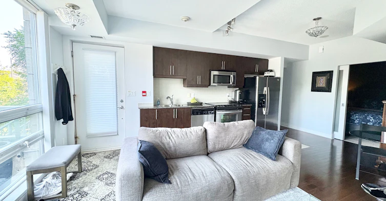 211-31 Olive Avenue, Toronto, ON, M2N 4N4