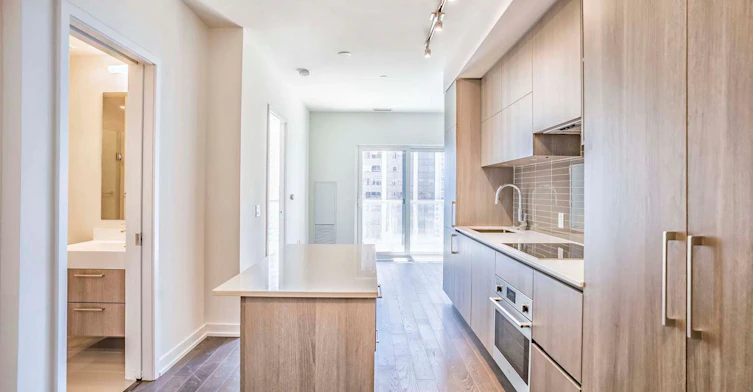 3112-1 Yorkville Avenue, Toronto, ON, M4W 1L1 - 2
