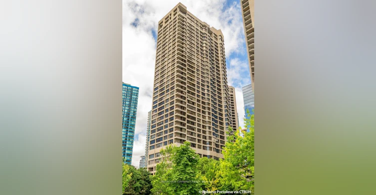 1805-65 Harbour Square, Toronto, ON, M5J 2L4