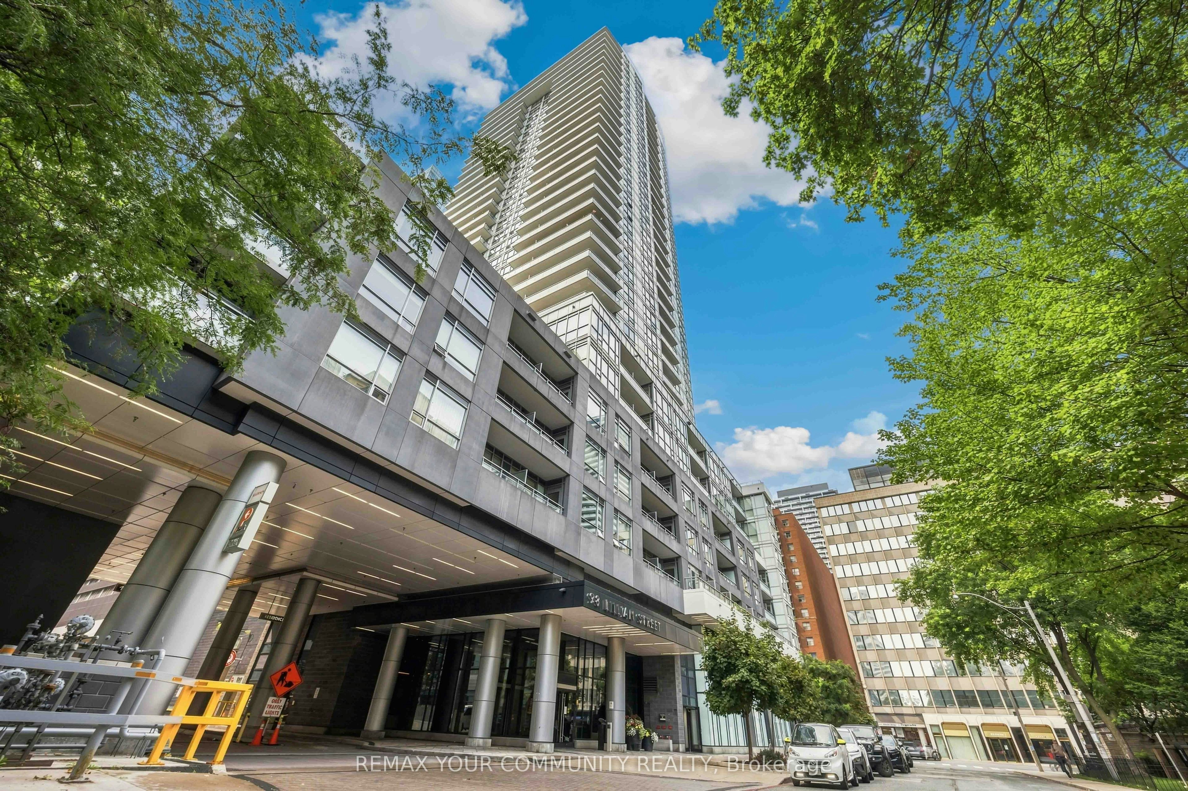 2414-98 Lillian Street, Toronto, ON, M4S 0A5
