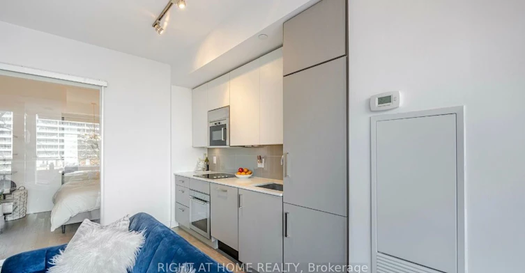 403-17 Dundonald Street, Toronto, ON, M4Y 0E4 - 20