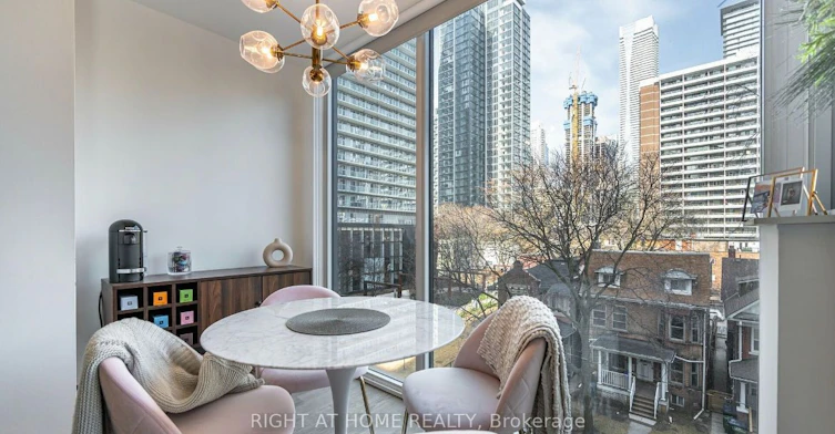 403-17 Dundonald Street, Toronto, ON, M4Y 0E4 - 11