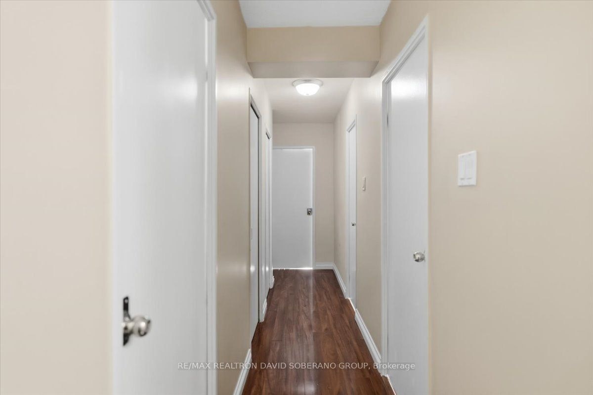601-130 Neptune Drive, Toronto, ON, M6A 1X5 - 17