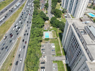 601-130 Neptune Drive - 3
