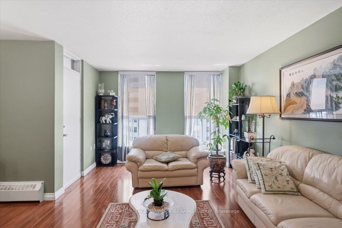 601-130 Neptune Drive, Toronto, ON, M6A 1X5 - 12