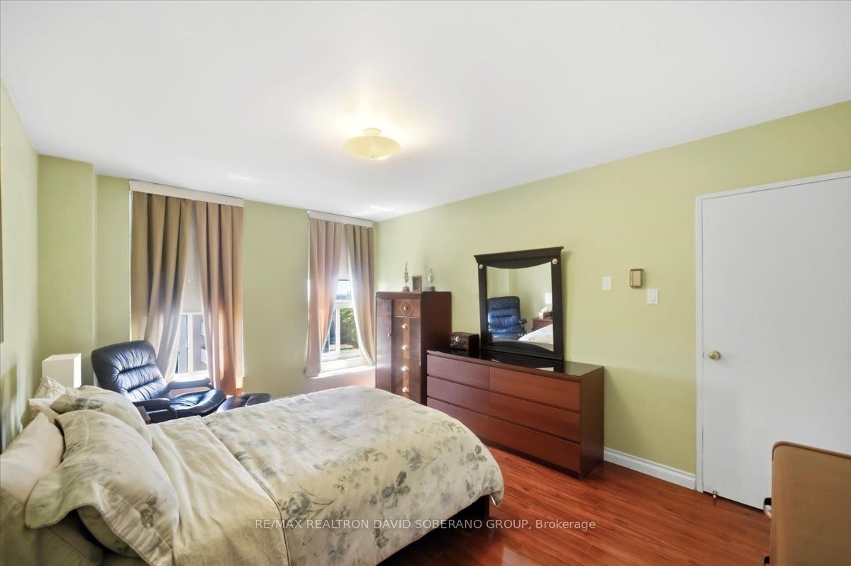 601-130 Neptune Drive, Toronto, ON, M6A 1X5 - 19
