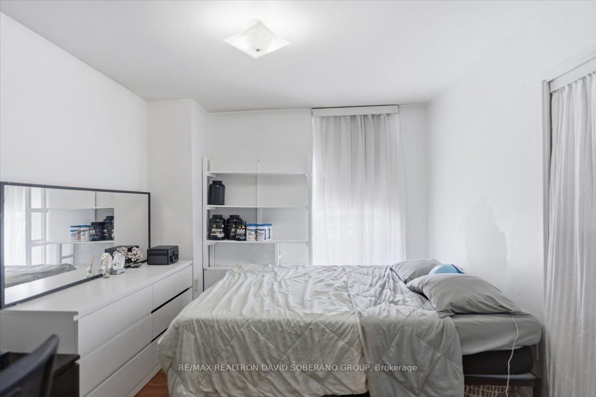 601-130 Neptune Drive, Toronto, ON, M6A 1X5 - 25