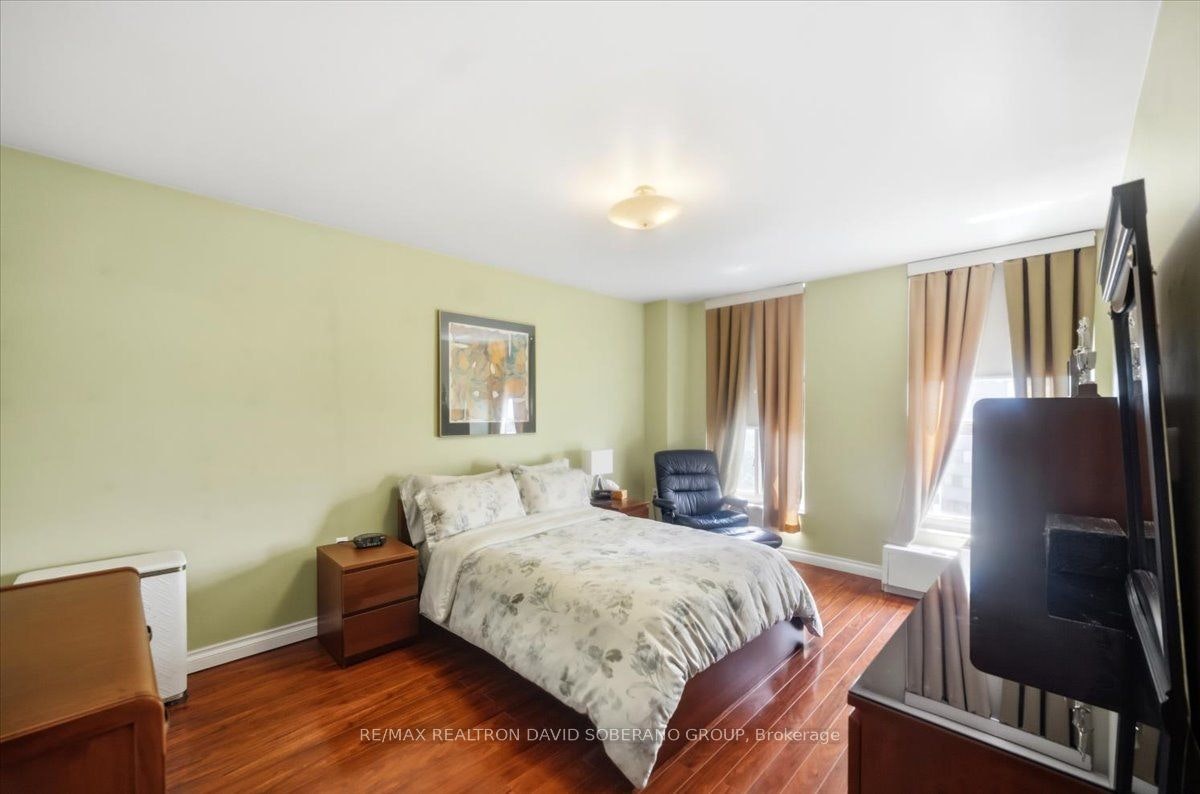 601-130 Neptune Drive, Toronto, ON, M6A 1X5 - 18