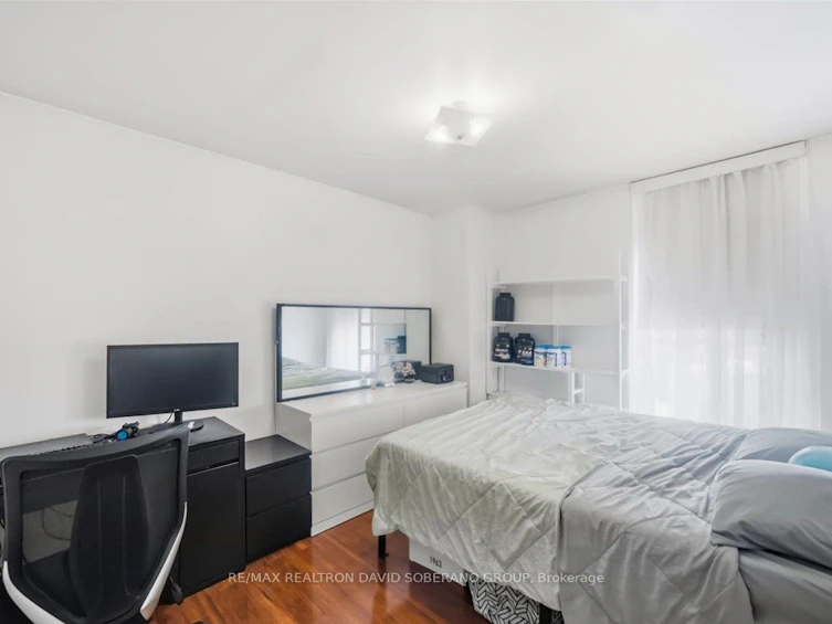 601-130 Neptune Drive, Toronto, ON, M6A 1X5 - 23