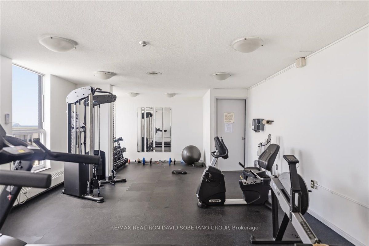 601-130 Neptune Drive, Toronto, ON, M6A 1X5 - 35