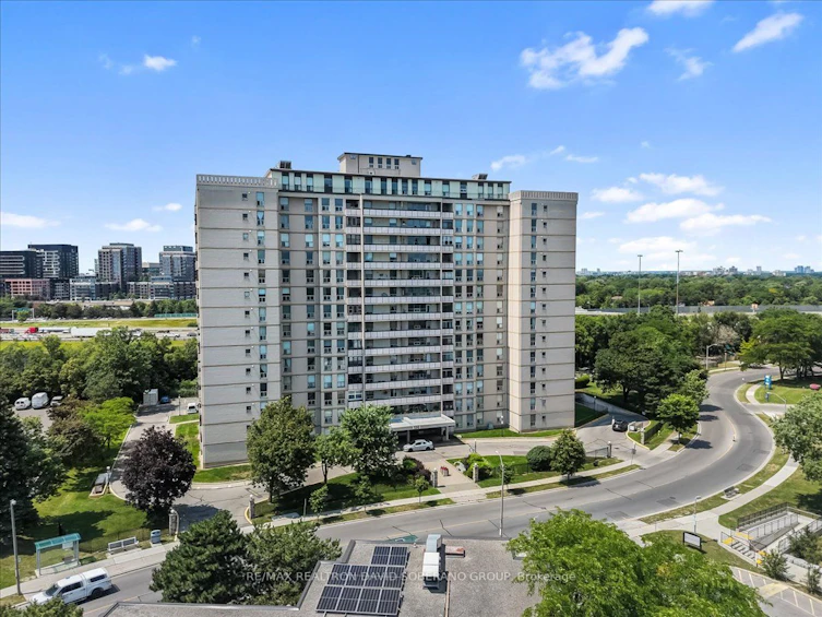 601-130 Neptune Drive, Toronto, ON, M6A 1X5