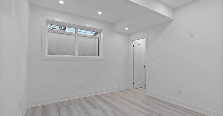 Bsmt-591 Oakwood Avenue, Toronto, ON, M6E 2X8 - 12