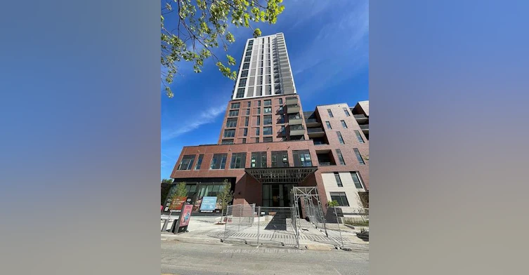 1907-10 Oak Street, Toronto, ON, M5A 0Z1
