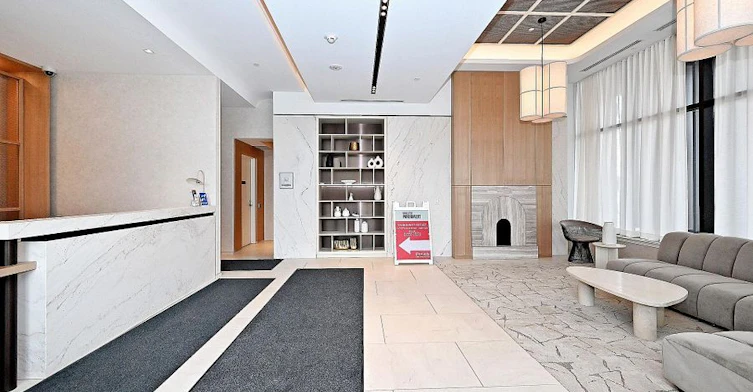 1907-10 Oak Street, Toronto, ON, M5A 0Z1 - 3