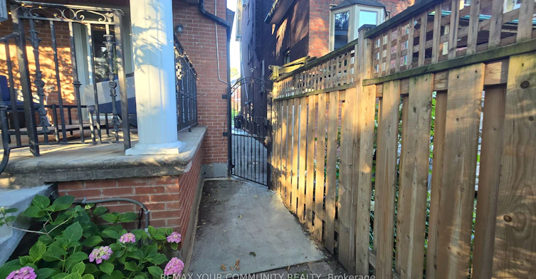 Basement-260 Rusholme Road, Toronto, ON, M6H 2Y8 - 29