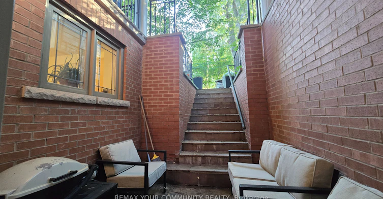 Basement-260 Rusholme Road, Toronto, ON, M6H 2Y8 - 23