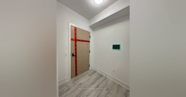 1404-10 Inn ON The Park Drive, Toronto, ON, M3C 0P9 - 11