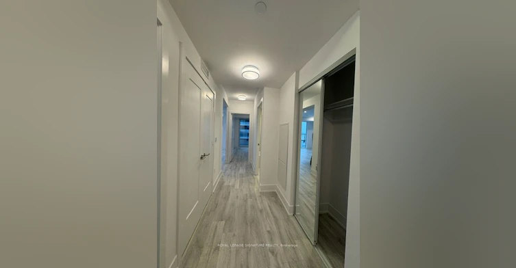 1404-10 Inn ON The Park Drive, Toronto, ON, M3C 0P9 - 13