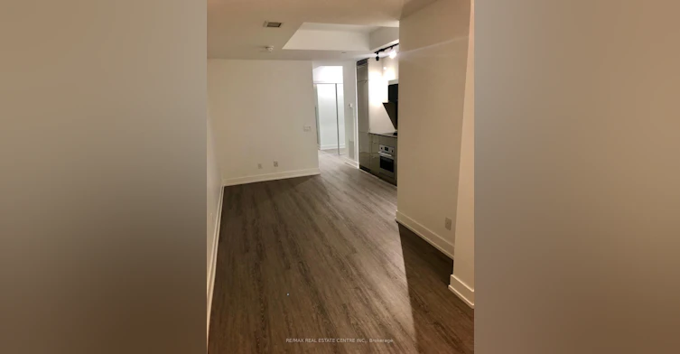 1011-7 Grenville Street, Toronto, ON, M4Y 0E9 - 8
