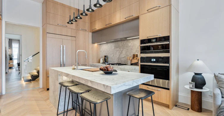 566 Delaware Avenue N, Toronto, ON, M6H 2V2 - 7