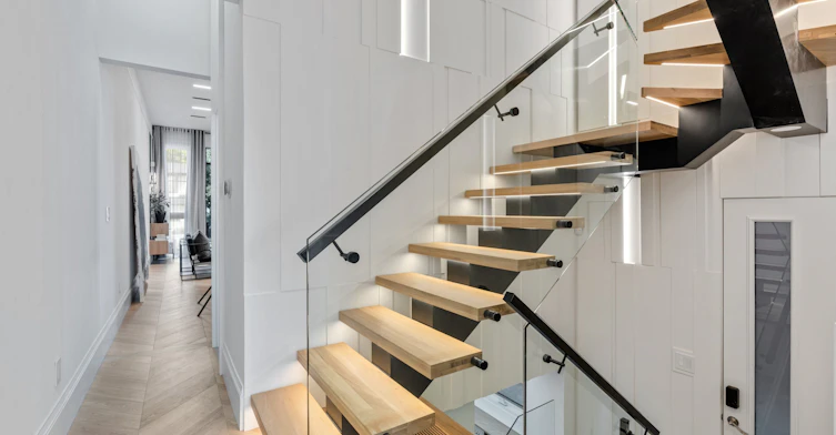 566 Delaware Avenue N, Toronto, ON, M6H 2V2 - 12