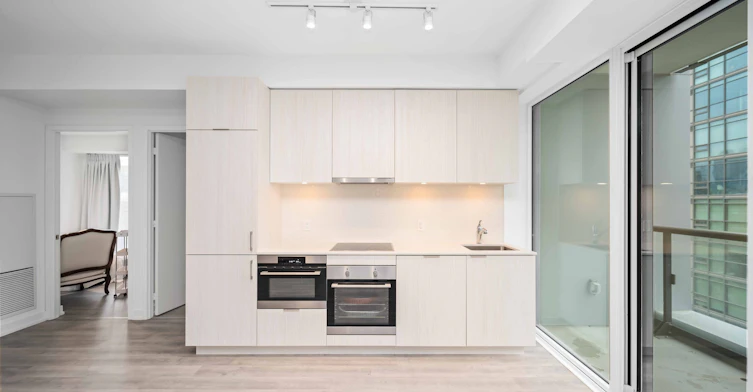 812-158 Front Street E, Toronto, ON, M5A 0K9 - 8