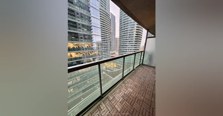 1708-30 Grand Trunk Crescent, Toronto, ON, M5J 3A4 - 10