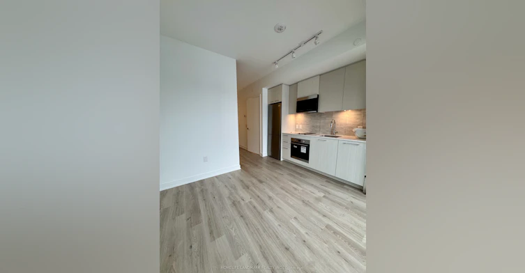 548-30 Dreamers Way, Toronto, ON, M5A 0Y7 - 5