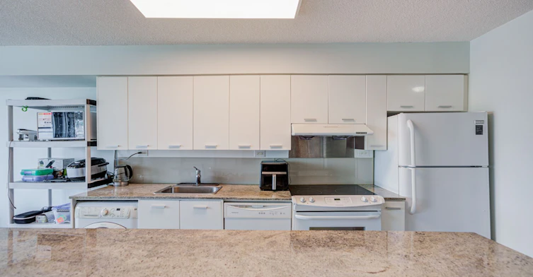 305-15 Singer Court, Toronto, ON, M2K 0B1 - 14