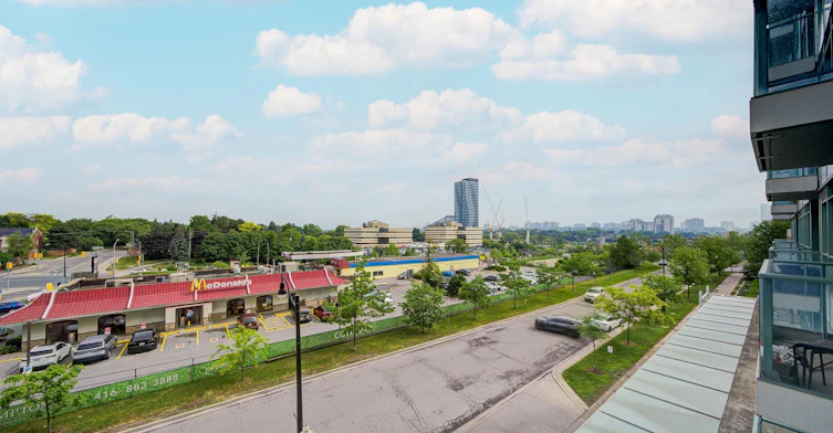 305-15 Singer Court, Toronto, ON, M2K 0B1 - 35