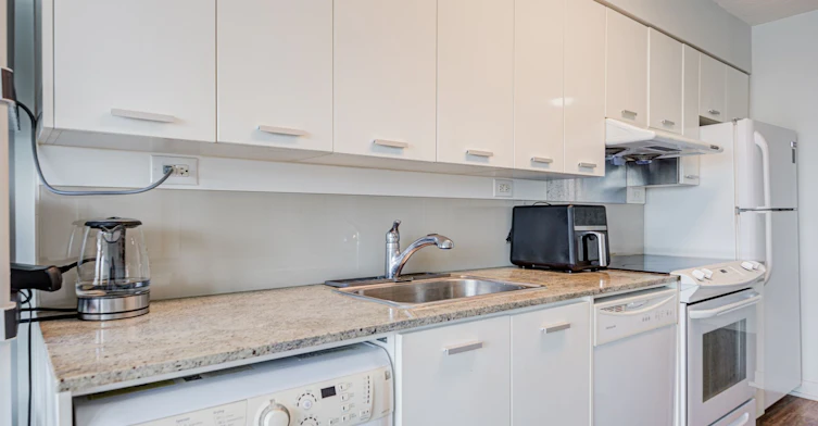 305-15 Singer Court, Toronto, ON, M2K 0B1 - 23