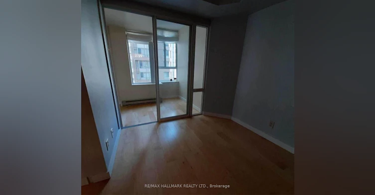 821-711 Bay Street, Toronto, ON, M5G 2J8 - 7