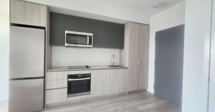 2123-5858 Yonge Street, Toronto, ON, M2M 3T3 - 3